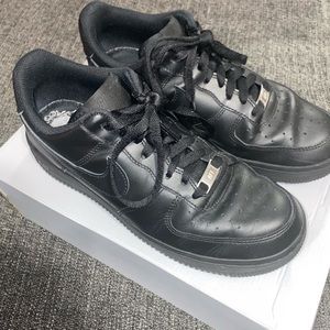 Black Nike Air Force 1’s